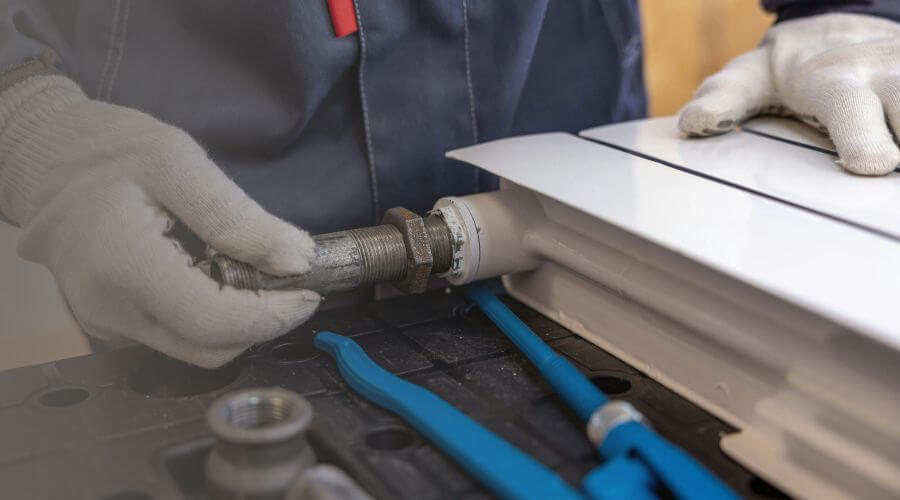 Professional water heater repair services in League City, TX